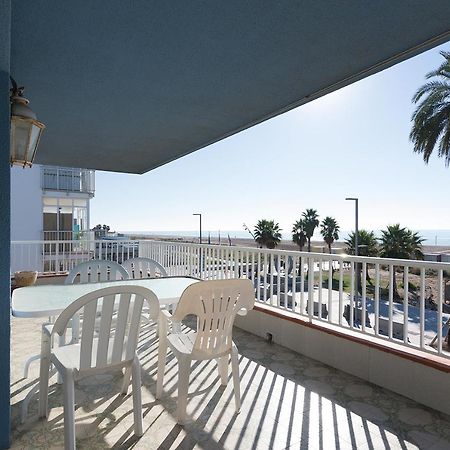 Apartamento En 1Era Linea Mar Con Terraza De 25M2 Castelldefels Ngoại thất bức ảnh